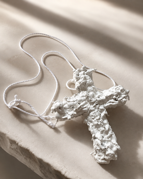 NECKLACE WHITE CROSS