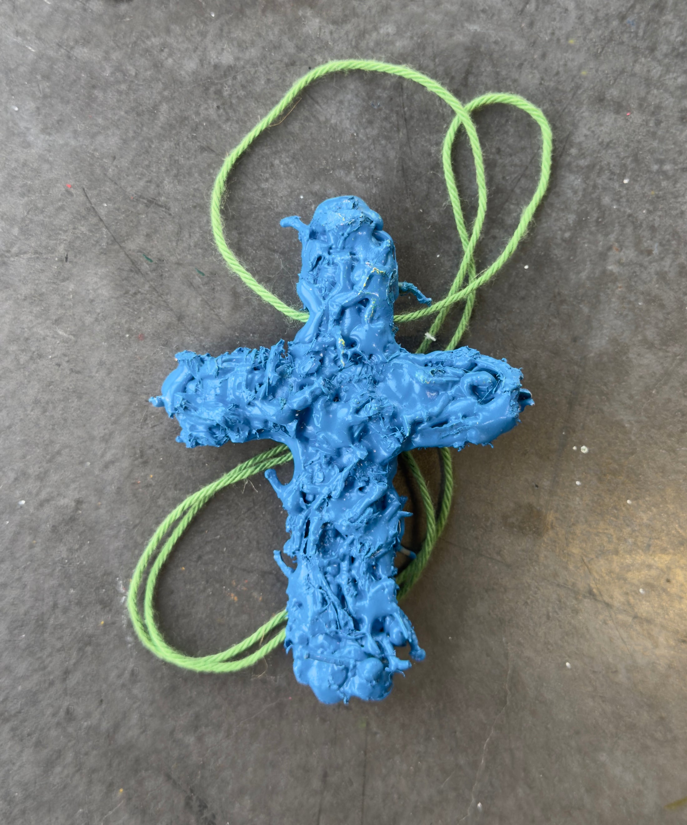 BUBBLE SOLDIERS CROSS NECKLACE
