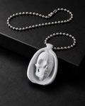 DOLLS SKULL HEAD NECKLACE (WHITE) — création SVHAINE ALVAREZ — vue 1