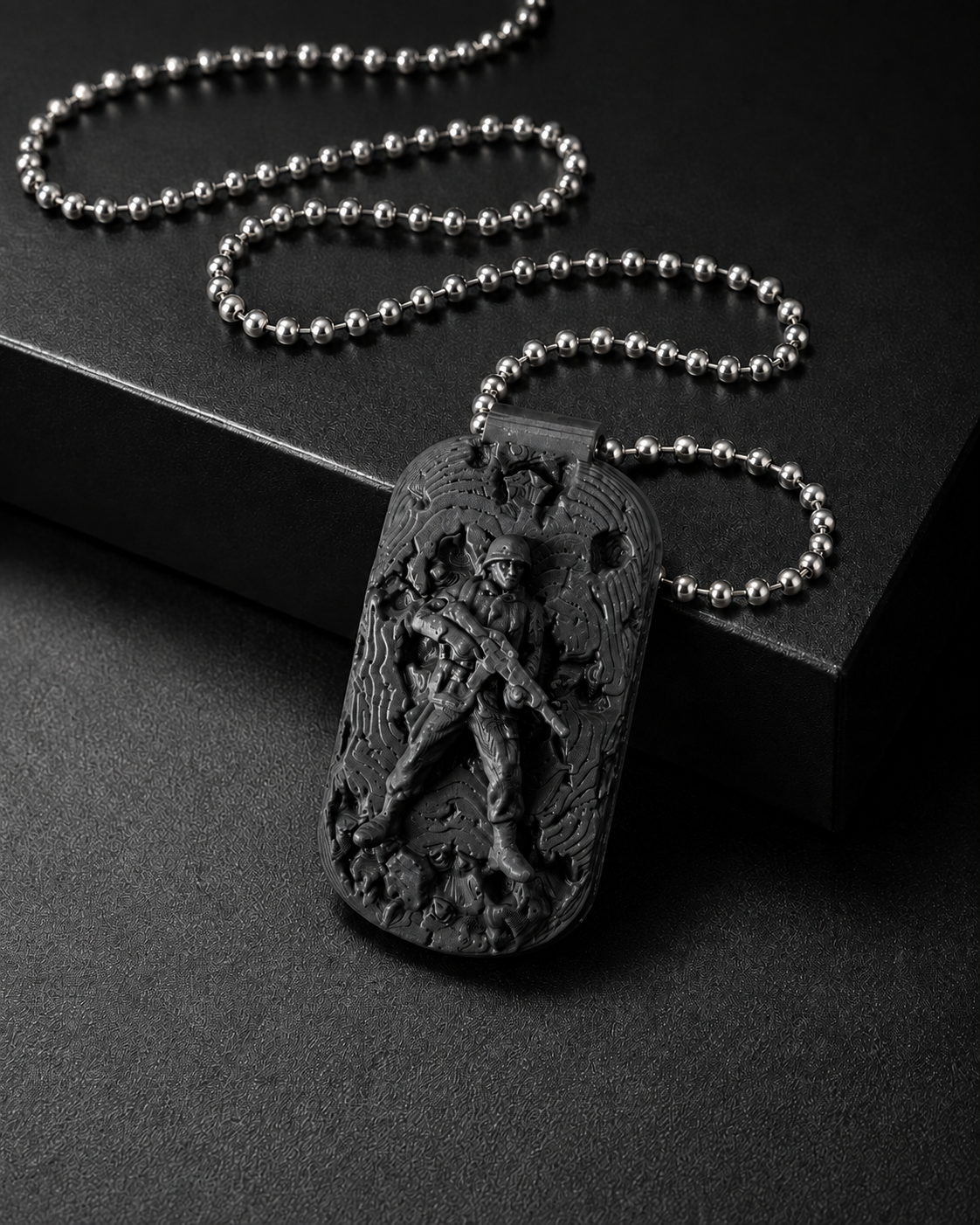 SOLDIERS NECKLACE (BLACK)