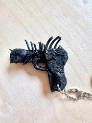 BONES PISTOL KEYCHAIN — Porte-clés sculpture miniature
