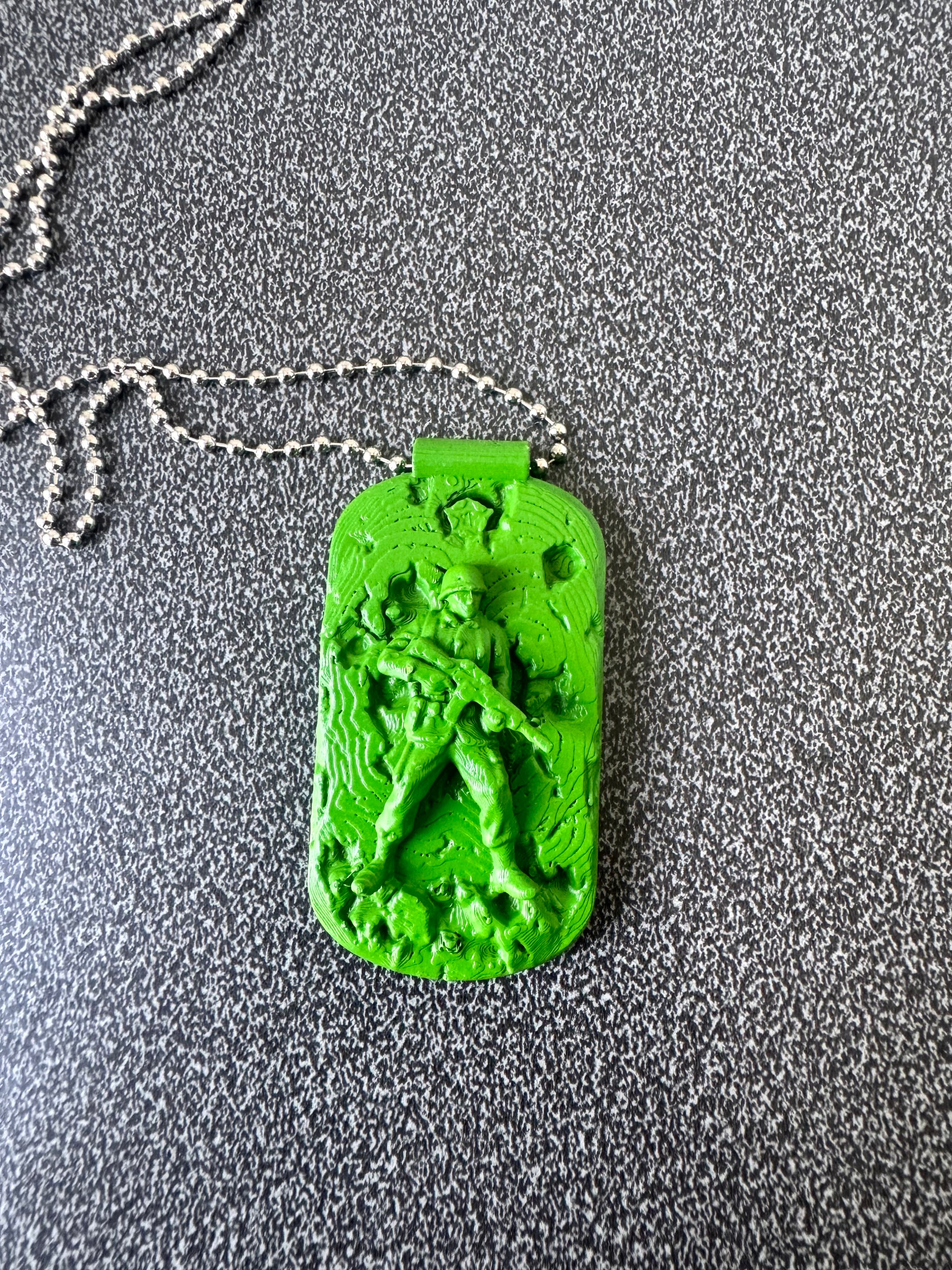SOLDIER NECKLACE (GREEN)