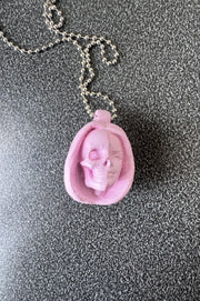 DOLLS SKULL HEAD NECKLACE (PINK)