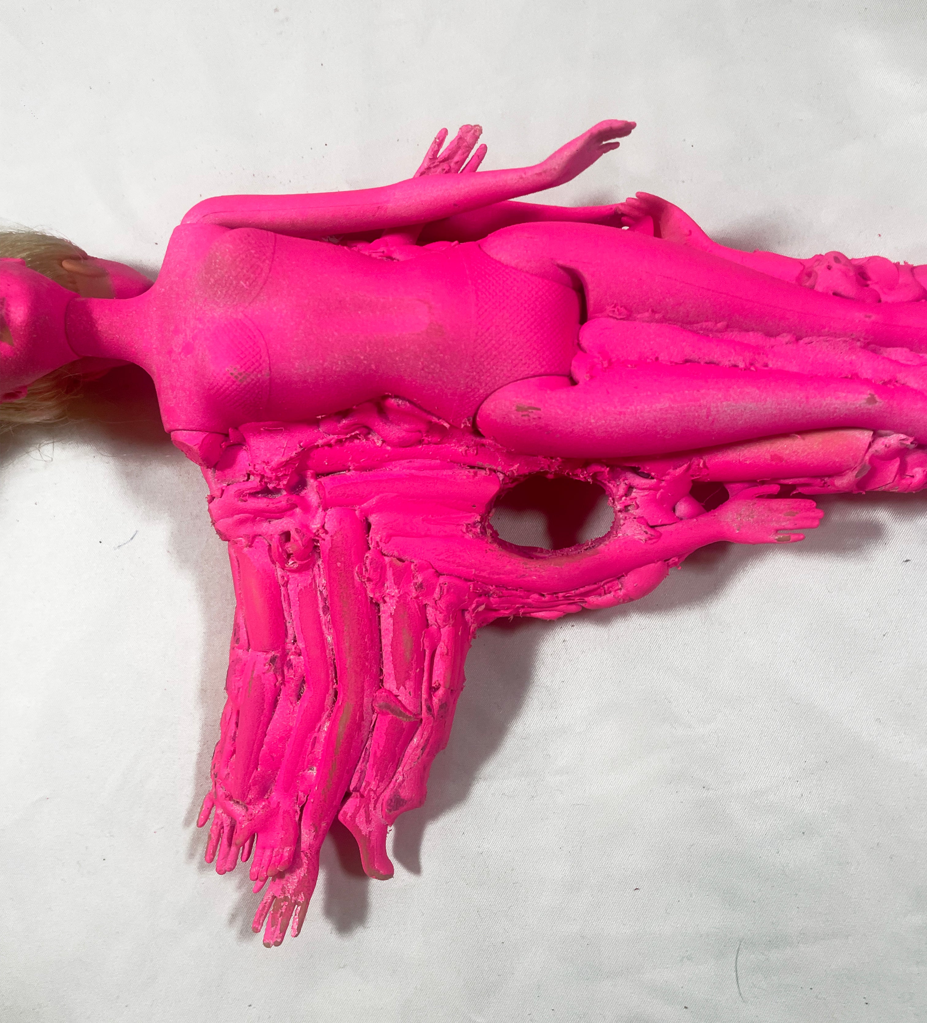 PISTOL DOLLS